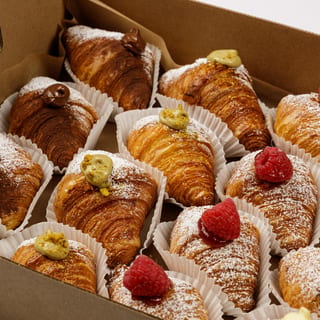 6 Pcs Big Croissants/Donuts