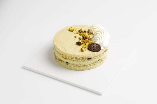 Pistachio & Lemon Cake - 6".