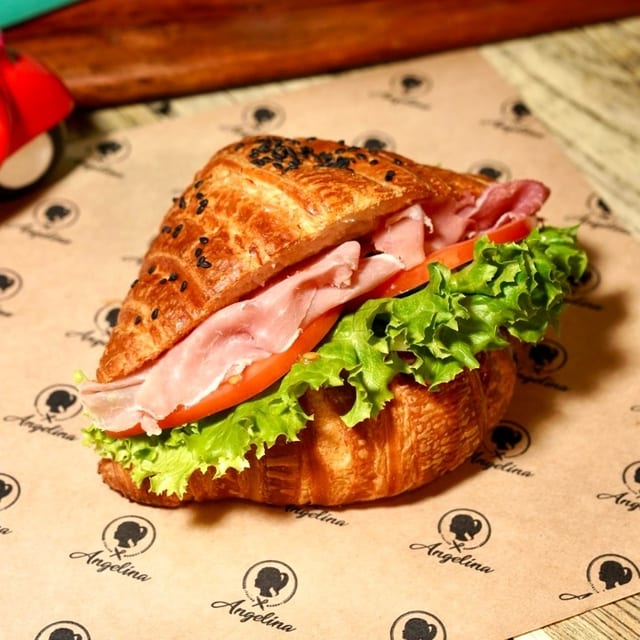 Prosciutto and Arugula Croissant.