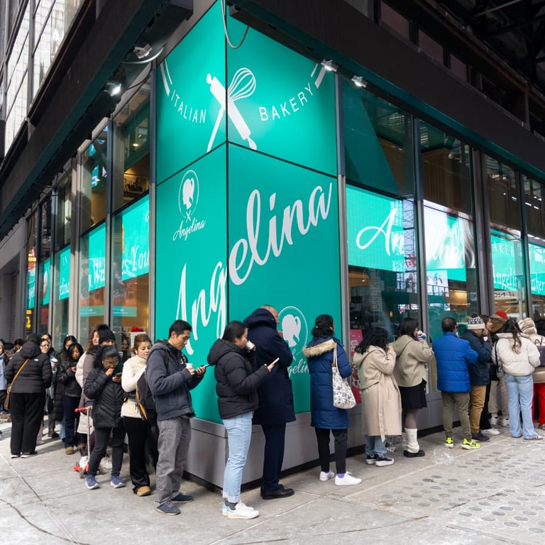 Angelina Bakery – Times Square Tower, NY