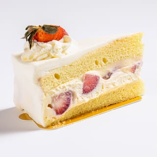 Strawberry Short Cake Slice