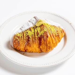 Pistachio Rolly Croissant
