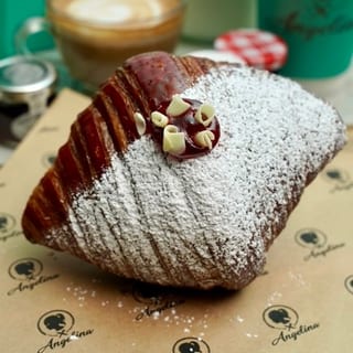 Jam Croissant